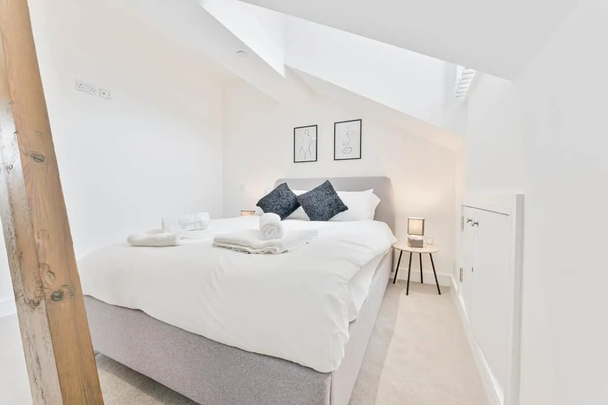 Modern 2 Bedroom Apartment In Central Nottingham