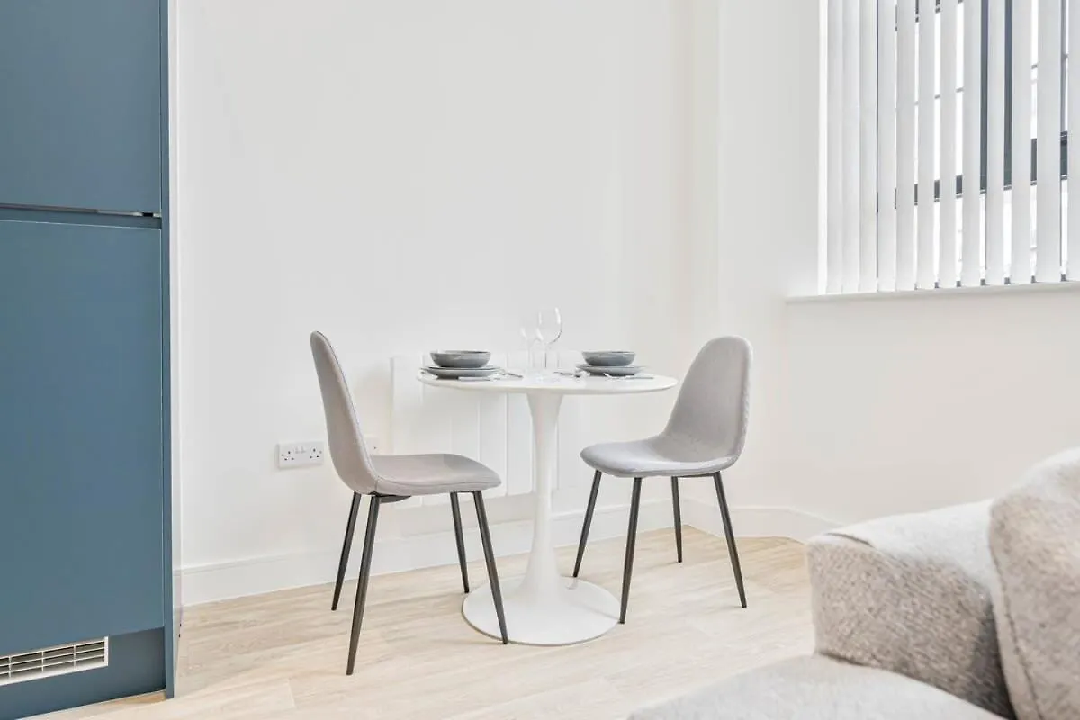 Modern 2 Bedroom Apartment In Central Nottingham